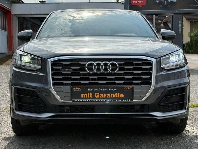 Gebraucht Audi Q2 S-Line 190 PS (139 kW) 2018 Grau SUV