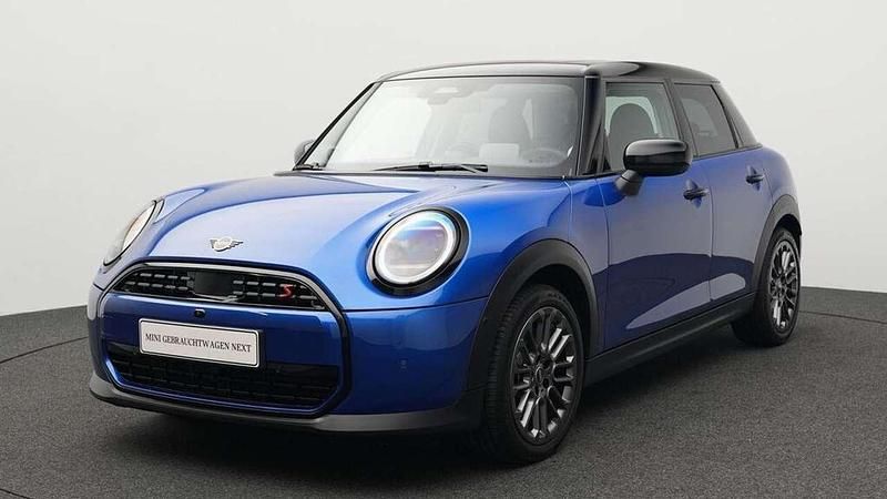 Blau Gebraucht 2024 Mini Cooper S Classic Kleinwagen | 31.610 € (Teuer) - Bild 1/4