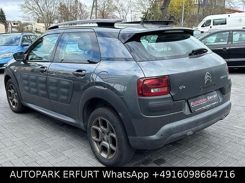Gebraucht Citroën C4 Feel 99 PS (72 kW) 2016 Grau SUV