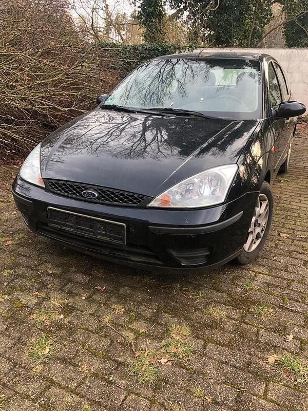 Gebraucht Ford Focus 100 PS (73 kW) 2004 Schwarz Limousine