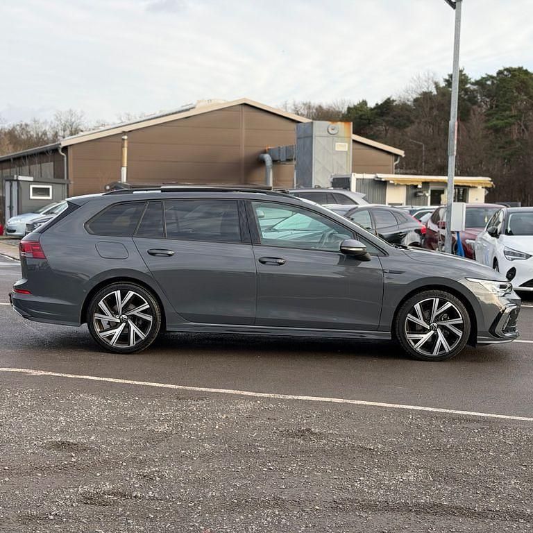 Gebraucht VW Golf VIII R-line 150 PS (110 kW) 2021 Grau Kombi