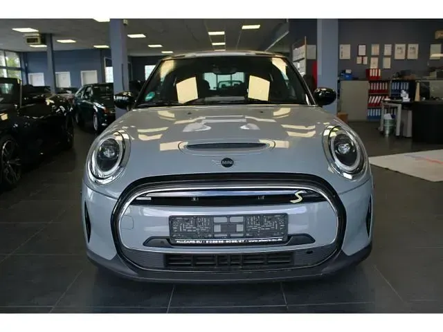 Gebraucht Mini Cooper S Essential 135 kW (184 PS) 2022 Kleinwagen