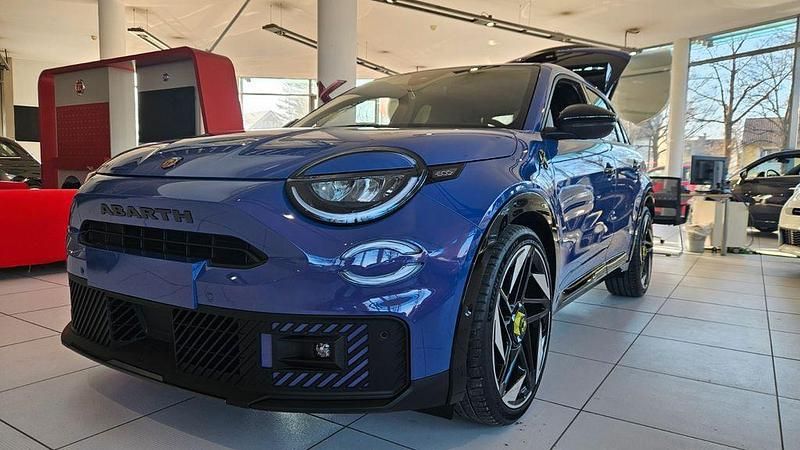 Violett Neu 2025 Abarth 600e Scorpionissima SUV | 38.990 € (Superpreis) - Bild 1/4