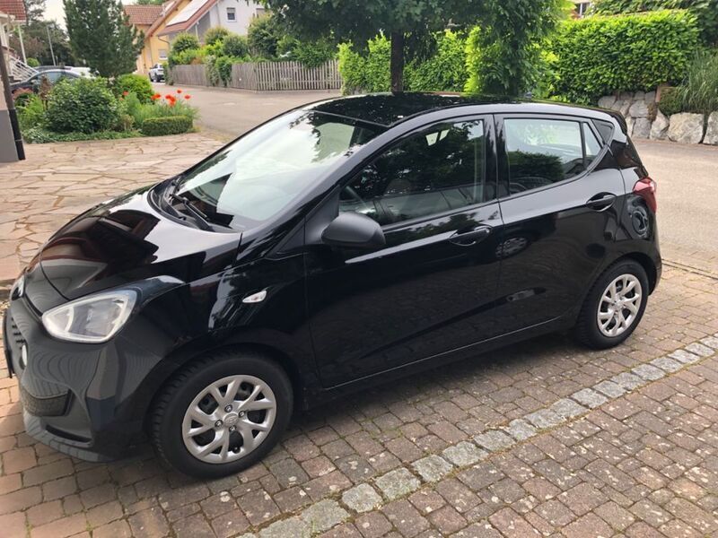 Schwarz Gebraucht 2018 Hyundai i10 Kleinwagen | 6.500 € (Guter Preis) - Bild 1/4