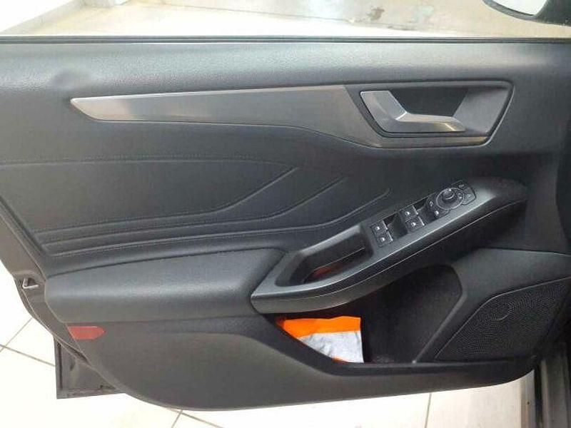 Gebraucht Ford Focus 150 PS (110 kW) 2022 Schwarz Limousine