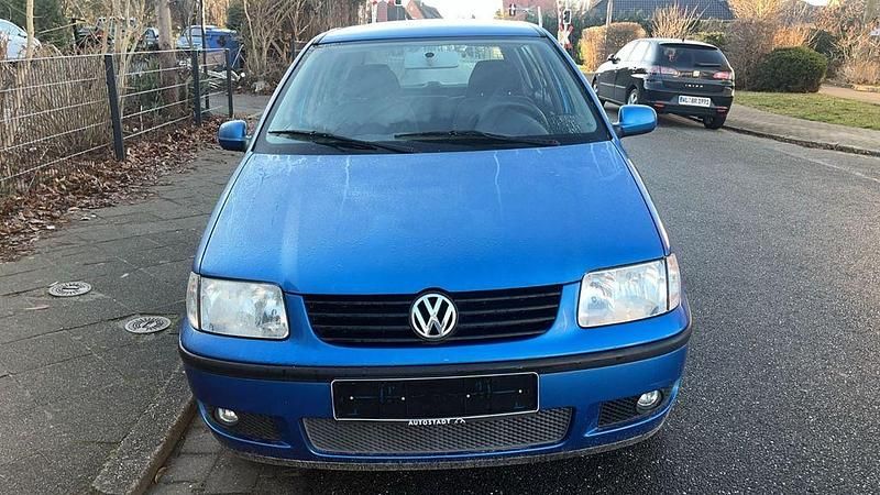 Blau Gebraucht 2000 VW Polo Conceptline Limousine | 1.200 € (Fairer Preis) - Bild 1/4