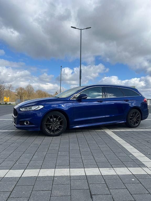 Gebraucht Ford Mondeo 179 PS (131 kW) 2016 Blau Limousine