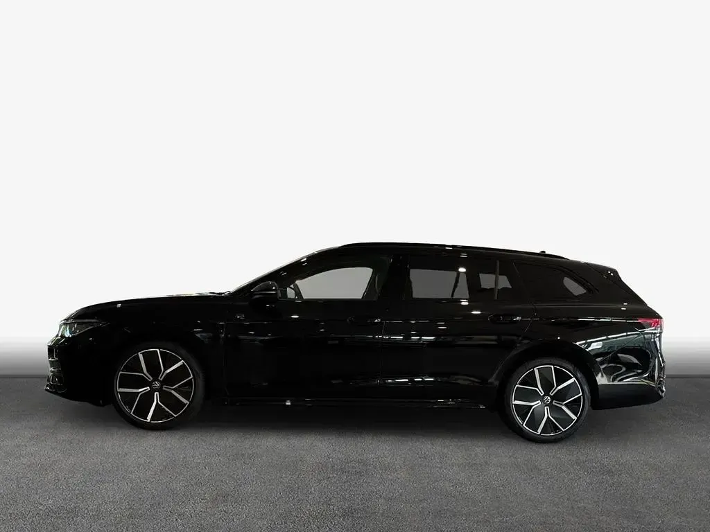 Neu VW Passat R-line 193 PS (141 kW) 2026 Schwarz Kombi