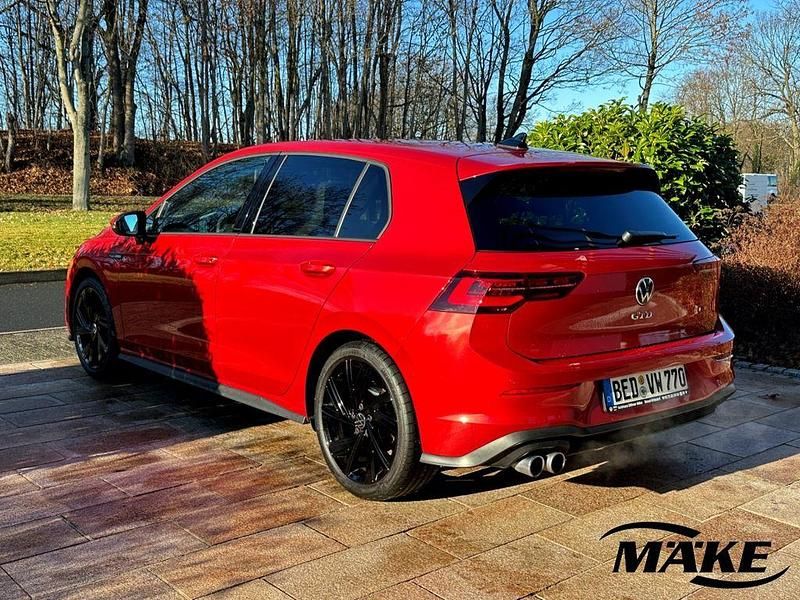 Gebraucht VW Golf VIII GTD 200 PS (147 kW) 2024 Kings red metallic (metallic) Limousine