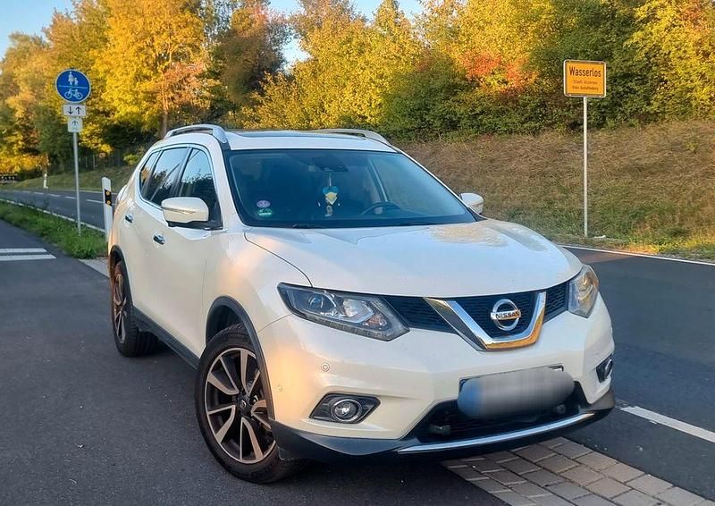 Weiß Gebraucht 2017 Nissan X-Trail 360º SUV | 13.599 € (Fairer Preis) - Bild 1/4