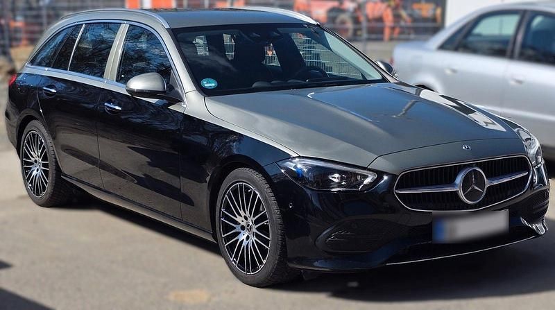 Gebraucht Mercedes C220 200 PS (147 kW) 2022 Gold Kombi