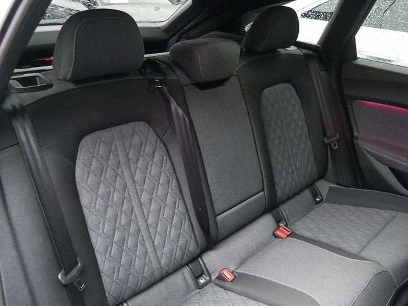 Gebraucht Audi A5 Ambiente 204 PS (150 kW) 2025 Gletscherweiß metallic Kombi