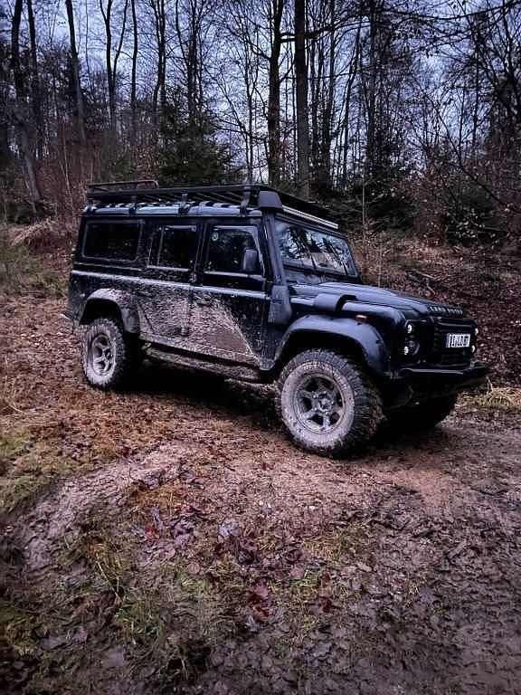 Gebraucht Land Rover Defender SE 122 PS (89 kW) 2012 Schwarz Kombi