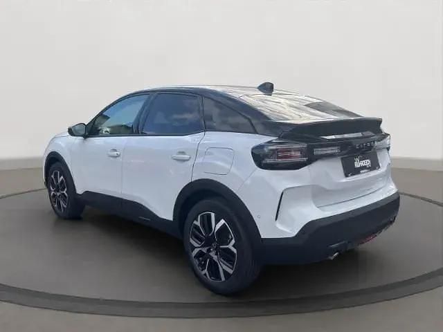 Neu Citroën C4 96 PS (70 kW) 2025 Weiß Limousine