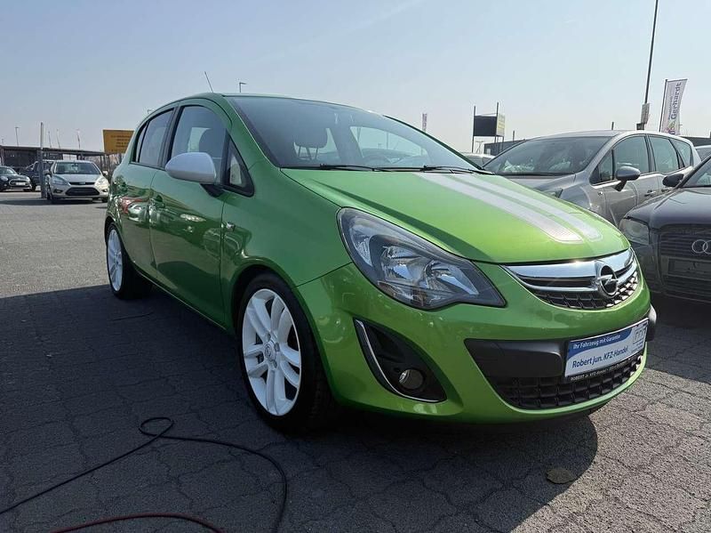 Second-hand Opel Corsa 101 CP (74 kW) 2012 Verde Hatchback