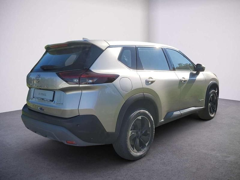 Gebraucht Nissan X-Trail Acenta 213 PS (156 kW) 2025 Champagne silver SUV