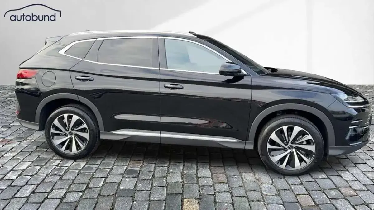 Neu BYD Seal U Boost 218 PS (160 kW) 2026 Schwarz SUV