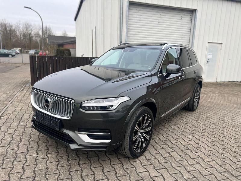 Grau Gebraucht 2021 Volvo XC90 Inscription SUV | 34.900 € (Guter Preis) - Bild 1/4