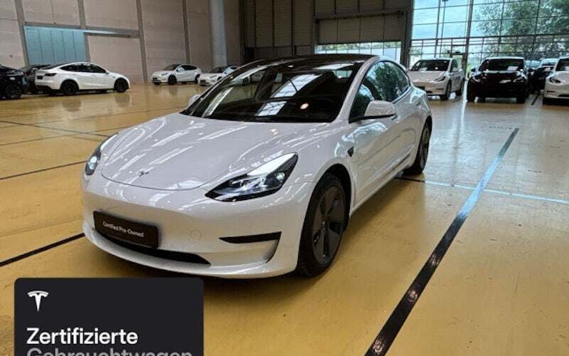 Weiß Gebraucht 2021 Tesla Model 3 Limousine | 23.900 € (Fairer Preis) - Bild 1/4