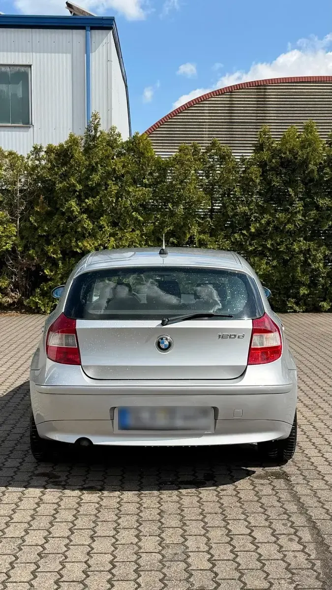 Gebraucht BMW 120 163 PS (119 kW) 2005 Silber Kleinwagen