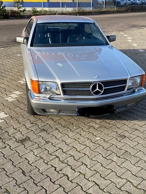 Gebraucht Mercedes 560 209 PS (153 kW) 1987 Silber Coupé