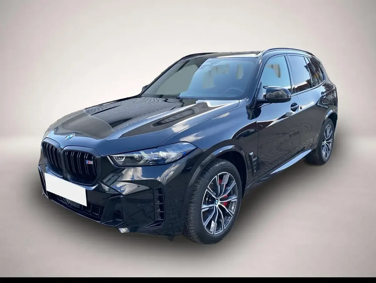Gebraucht BMW X5 M Sport 530 PS (389 kW) 2024 Manufacturer SUV