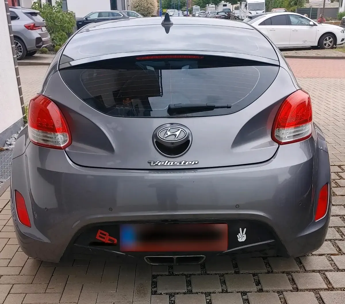 Gebraucht Hyundai Veloster 140 PS (102 kW) 2011 Grau Kleinwagen