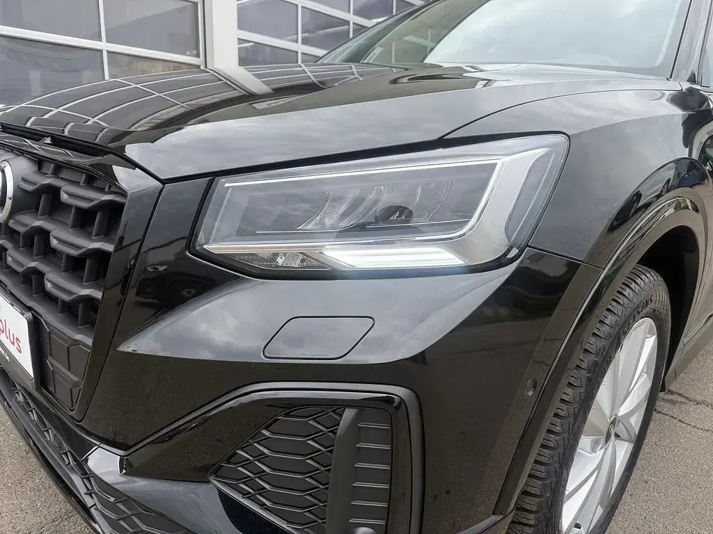 Gebraucht Audi Q2 S-Line 150 PS (110 kW) 2025 Mythosschwarz (metallic) SUV