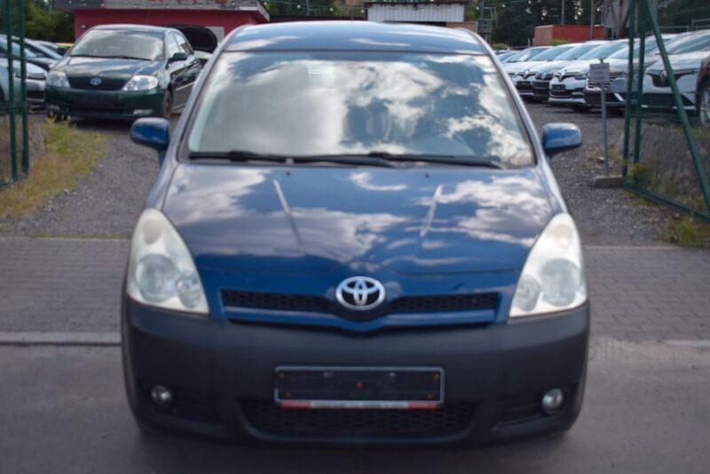 Blau Gebraucht 2005 Toyota Corolla Verso Sol Van / Kleinbus | 3.299 € (Superpreis) - Bild 1/4