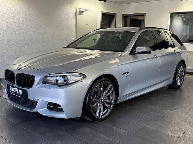 Gebraucht BMW M550 Performance 381 PS (280 kW) 2015 Silber Limousine