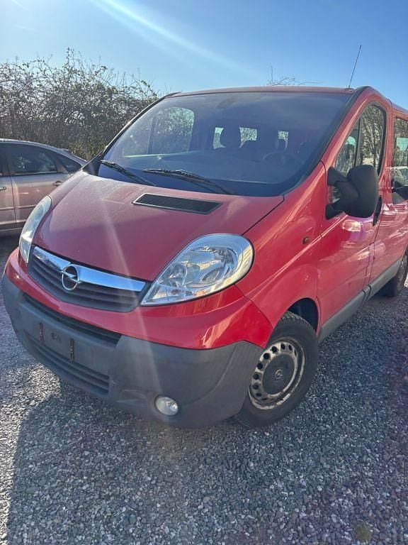 Gebraucht Opel Vivaro 114 PS (83 kW) 2014 Rot Van / Kleinbus