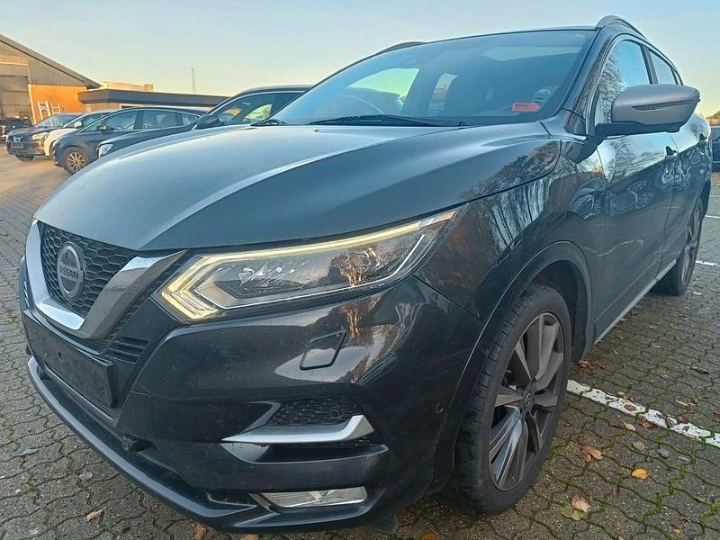 Schwarz Gebraucht 2020 Nissan Qashqai Tekna+ SUV | 13.800 € (Superpreis) - Bild 1/4