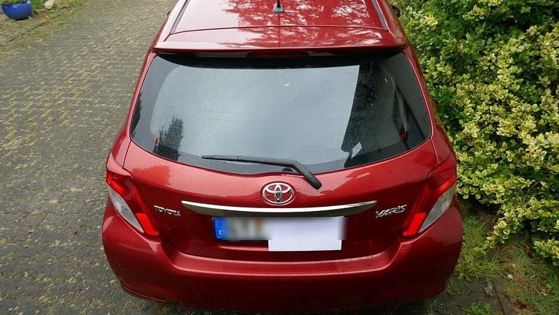 Gebraucht 2012 Toyota Yaris Kleinwagen | 6.900 € (Fairer Preis) - Bild 1/4