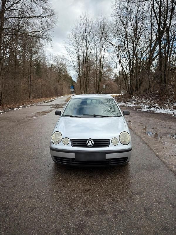 Gebraucht VW Polo 64 PS (47 kW) 2003 Silber Kleinwagen