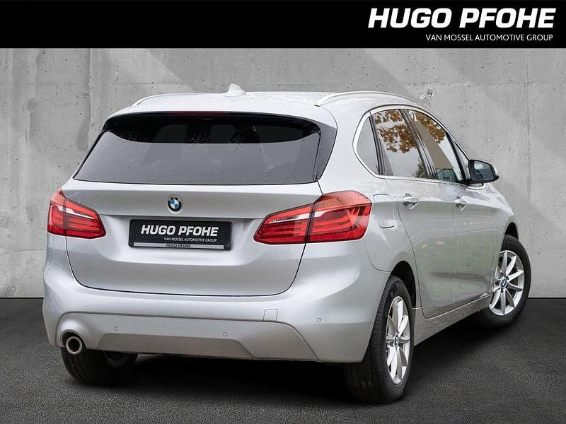 Gebraucht BMW 216 Advantage 109 PS (80 kW) 2021 Glaciersilber metallic Kombi