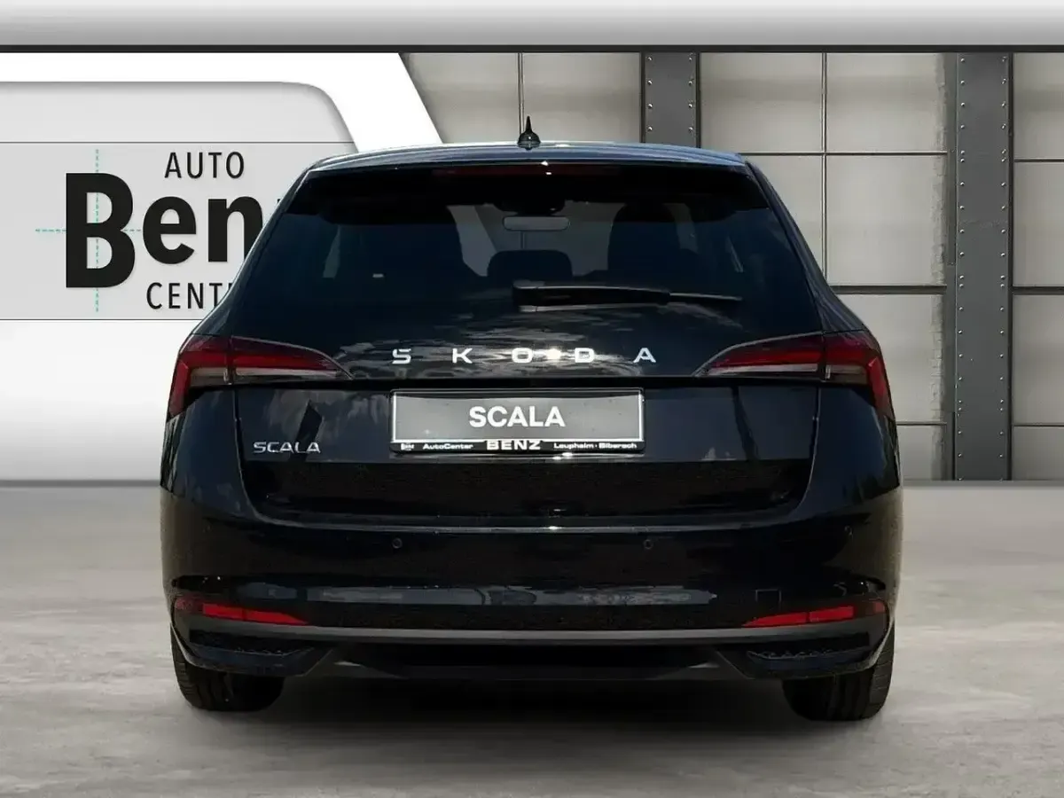 Neu Skoda 110 R 150 PS (110 kW) 2026 Blackmagic perleffekt Kombi