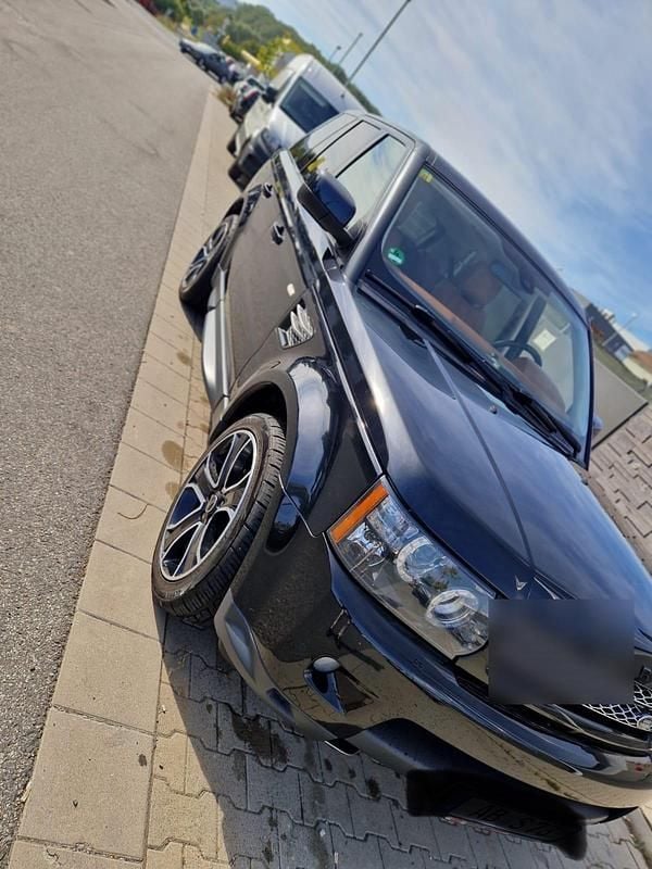 Schwarz Gebraucht 2011 Land Rover Range Rover Sport HSE SUV | 12.300 € (Etwas zu teuer) - Bild 1/4