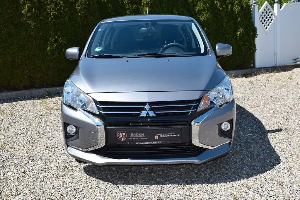 Gebraucht Mitsubishi Space Star Select 71 PS (52 kW) 2022 Grau Kleinwagen