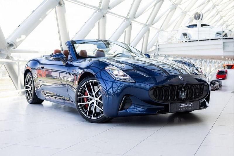 Blau Neu 2025 Maserati GranCabrio Cabrio | 225.805 € - Bild 1/4