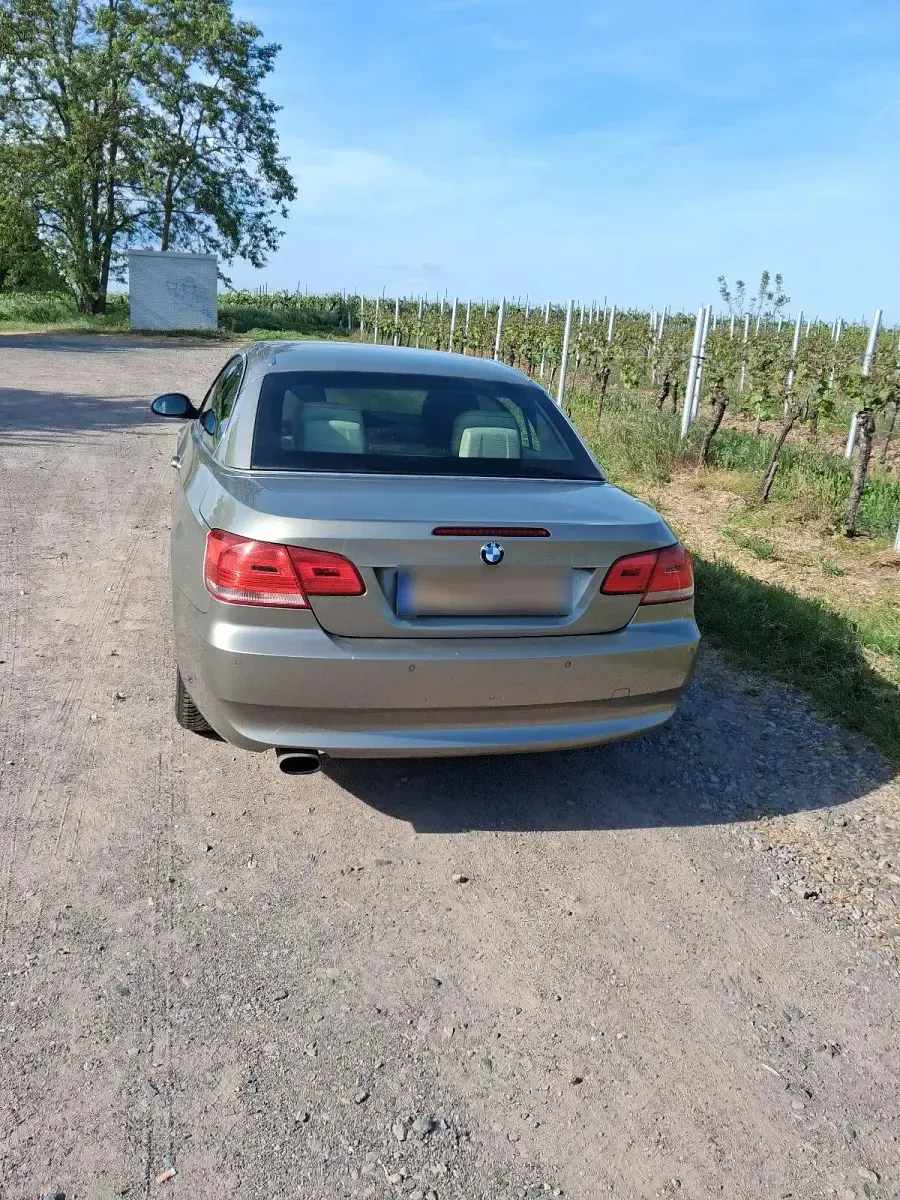 Gebraucht BMW 320 Cabriolet 177 PS (130 kW) 2009 Andere farben Cabrio