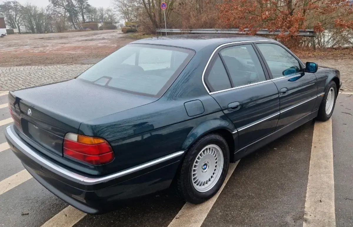 Gebraucht BMW 740 286 PS (210 kW) 1998 Grün Limousine