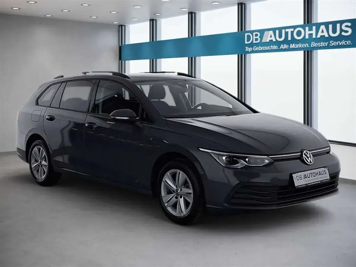 Gebraucht VW Golf VIII Business 150 PS (110 kW) 2024 Grau Kombi