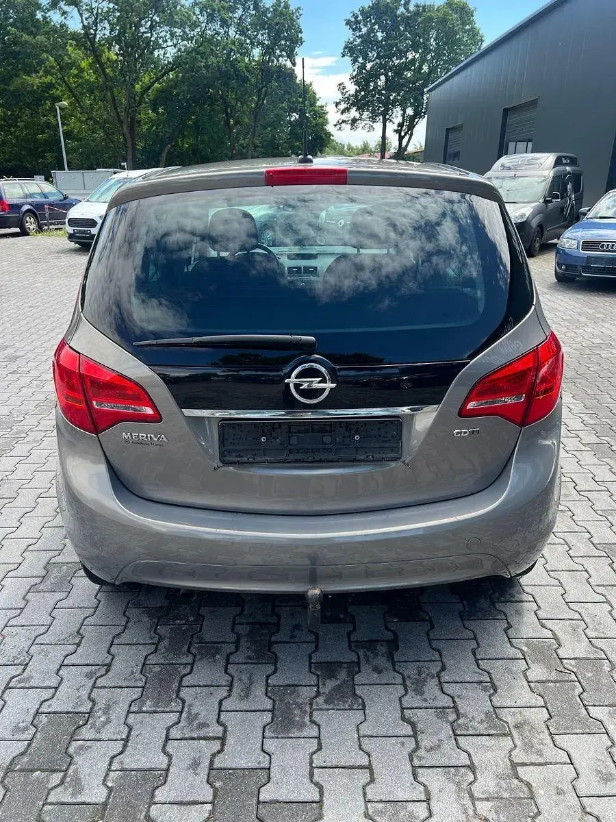 Gebraucht Opel Meriva Design Edition 110 PS (80 kW) 2011 Braun Van / Kleinbus