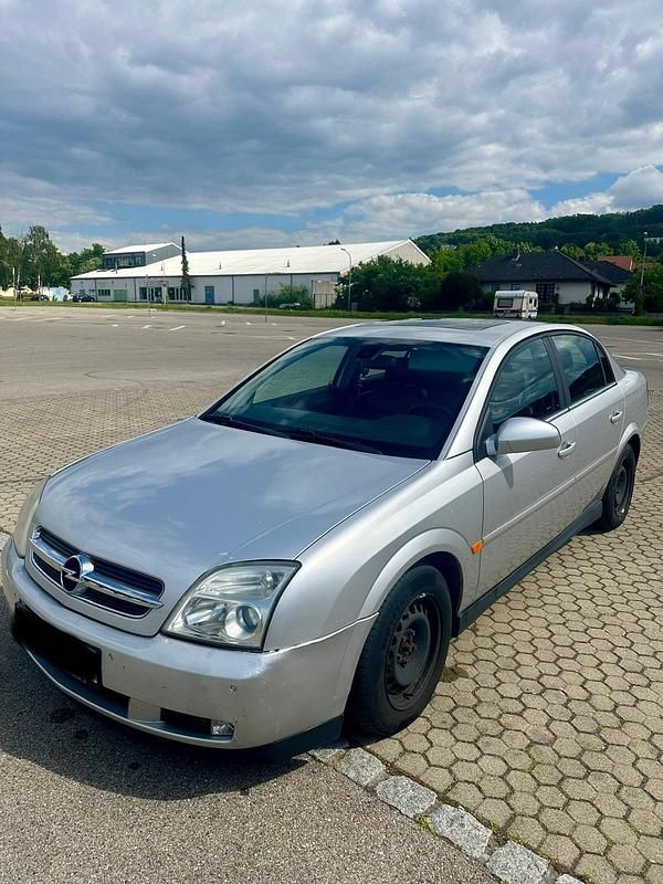 Silber Gebraucht 2003 Opel Vectra Limousine | 500 € (Superpreis) - Bild 1/4