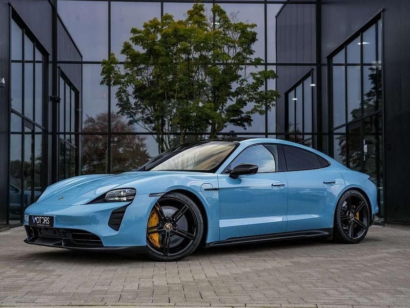 Blau Gebraucht 2020 Porsche Taycan Turbo S Limousine | 82.995 € (Superpreis) - Bild 1/4