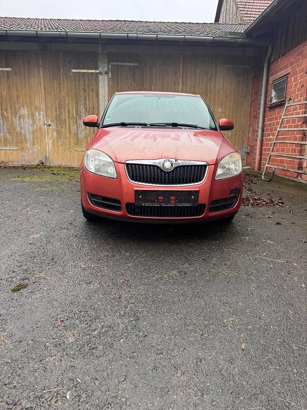 Orange Gebraucht 2008 Skoda Fabia Kleinwagen | 649 € - Bild 1/4