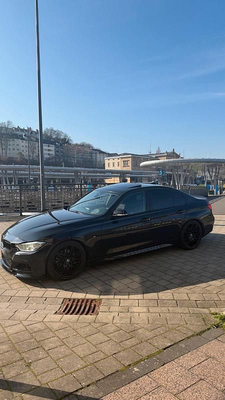 Usata BMW 320 184 CV (135 kW) 2015 Nero Berlina