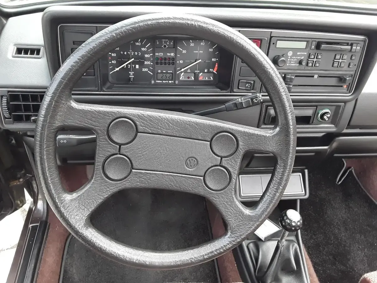 Gebraucht VW Golf Cabriolet 112 PS (82 kW) 1984 Braun Cabrio