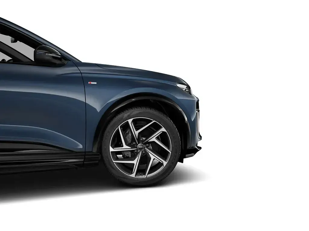 Gebraucht Audi Q6 e-tron S-Line 284 kW (387 PS) 2025 Plasmablau metallic SUV