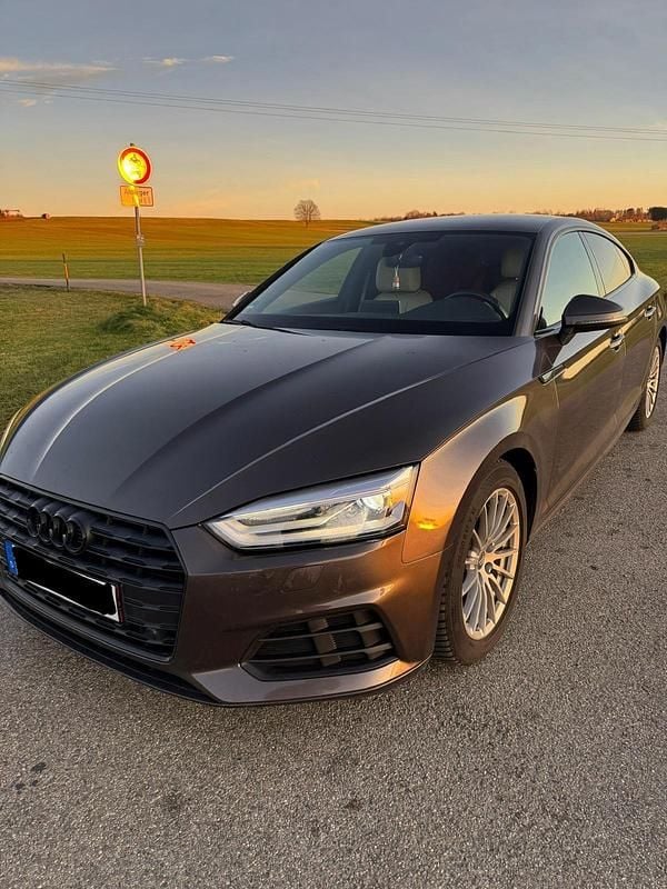 Braun Gebraucht 2017 Audi A5 Sportback Kleinwagen | 23.500 € - Bild 1/4